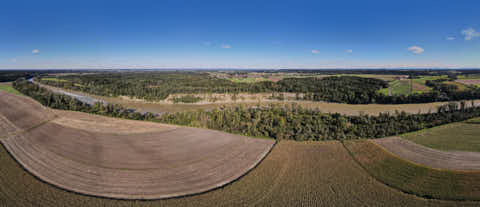 Gemeinde Waldkraiburg Landkreis Mühldorf Ebing Steilhang Inn Luftbild (Dirschl Johann) Deutschland MÜ